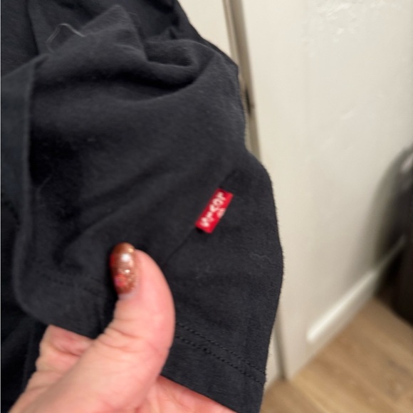 Levi’s women’s plus size tee shirt 2xl - Picture 3 of 4